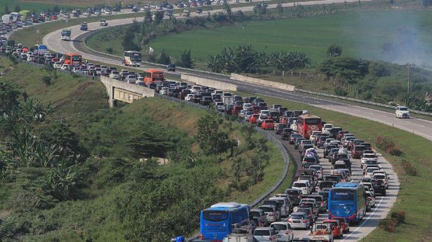 Suara Resah dari Pinggir Tol Trans Jawa Cipali (EMBARGO)