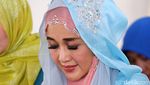 Age is Just a Number! Paramitha Rusady Tetap Mempesona di Usia 50