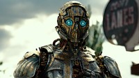 Tokoh baru yakni Cogman adalah Autobots pelayan dari Sir Edmund Burton yang membantu Mark Wahlberg menguak rahasia yang akan menyelamatkan bumi. (Dok. Paramount Pictures)