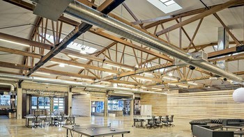 Kami punya kantor di sana yang dibangun sekitar enam atau tujuh tahun lalu. Kondisinya bagus, namun tidak ada yang menggunakan, sebutnya. Foto: Officesnapshots.com