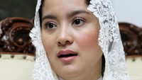 Ia mengaku kecewa dengan tindakan yang dilakukan oleh Syahrini.