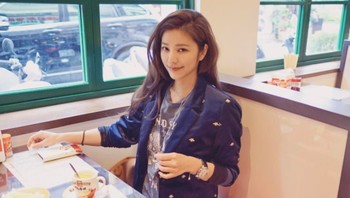 Lure juga rajin minum suplemen seperti vitamin C setiap hari. Foto: Instagram