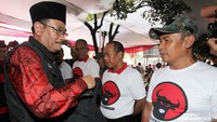 Ada sekitar 5.800 pemudik yang difasilitasi pulang kampung secara gratis oleh partai berlambang banteng moncong putih itu.