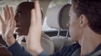 Karena meski bisa merambat dan berlompatan di tembok-tembok gedung, Spider-Man pun ingin mengendarai mobil. Foto: Screenshot Youtube Audi USA