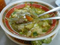 Makan Siang Enak dengan Soto Tangkar di 5 Tempat Ini