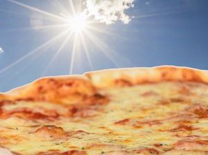 Di Phoenix Memanggang Pizza Keju Cukup DItaruh di Bawah Sinar Matahari