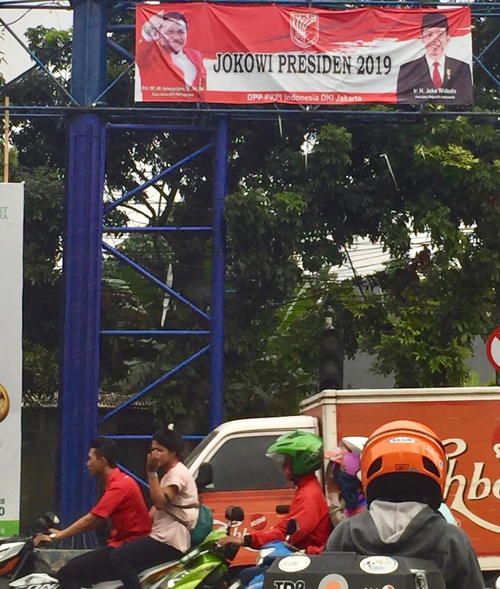 Spanduk Jokowi Presiden 2019 Muncul di Kalibata