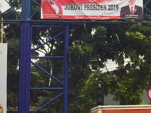 Spanduk Jokowi Presiden 2019 Muncul di Kalibata