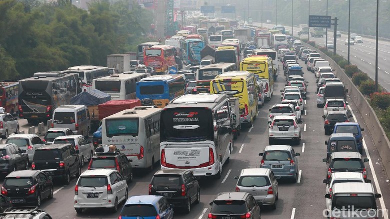 Polri: Masih Ada 10-20 Persen Kendaraan Belum Kembali ke Jakarta Polri: Masih Ada 10-20 Persen Kendaraan Belum Kembali ke Jakarta