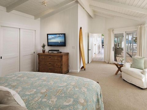 Foto: Mengintip Isi Rumah Pantai Asthon Kutcher Senilai Rp 13 M