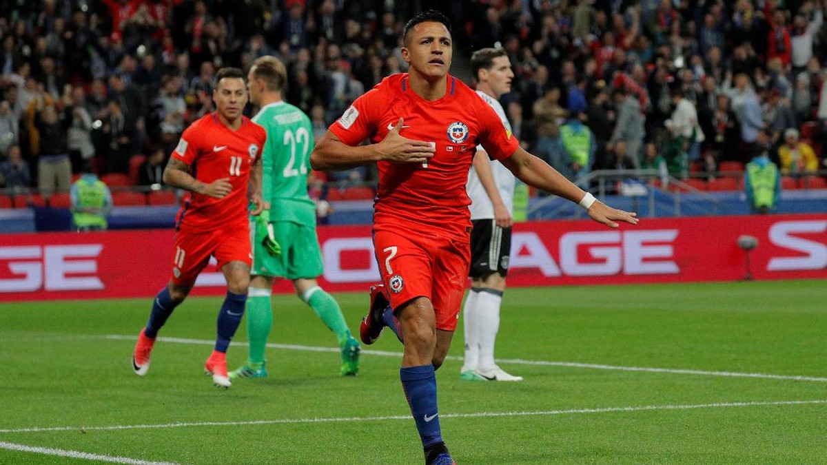 Alexis Sanchez kini tercatat sebagai top skorer sepanjang masa timnas Chile (Foto: REUTERS/Maxim Shemetov)