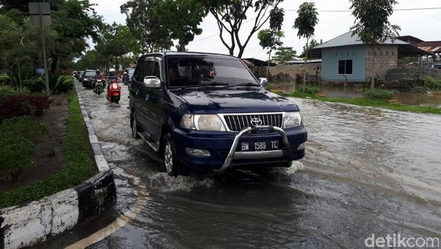 Diguyur Hujan Deras, Kota Pekanbaru Banjir