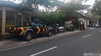 Menurut informasi dari Polda Bali, sterilisasi di setiap kamar dan villa yang disewa Obama dan rombongan di resort mewah tersebut telah dilakukan pukul 16.30 WITA. Foto: Johanes Randy Prakoso/ detikcom