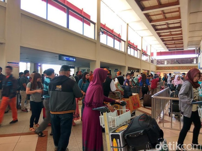 Puncak Mudik di Bandara Juanda Diprediksi Hari Ini