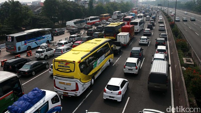 Foto Penampakan Macet Parah Di Tol Jakarta Cikampek Halaman 4 0784