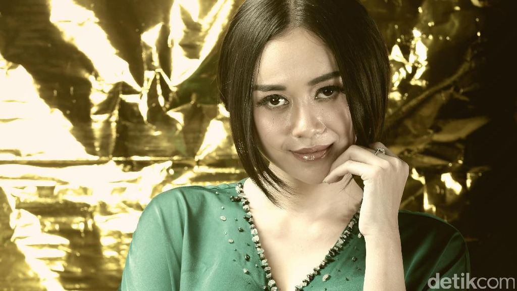 Berapa Honor Aura Kasih Jadi Lady Escort di Film Surat Kecil untuk Tuhan?
