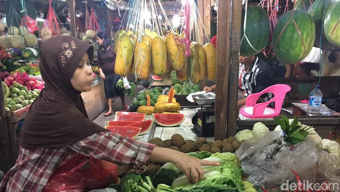 H-2 Lebaran, Harga Labu Hingga Kulit Ketupat Masih Normal