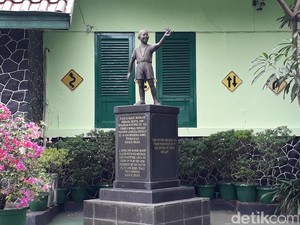 Kesederhanaan Obama Kecil: Suka Bagi Cokelat dan Lari di Menteng