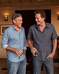 Sluurp! George Clooney Jual Brand Tequila Casamigos Sebesar Rp 13 Trilliun