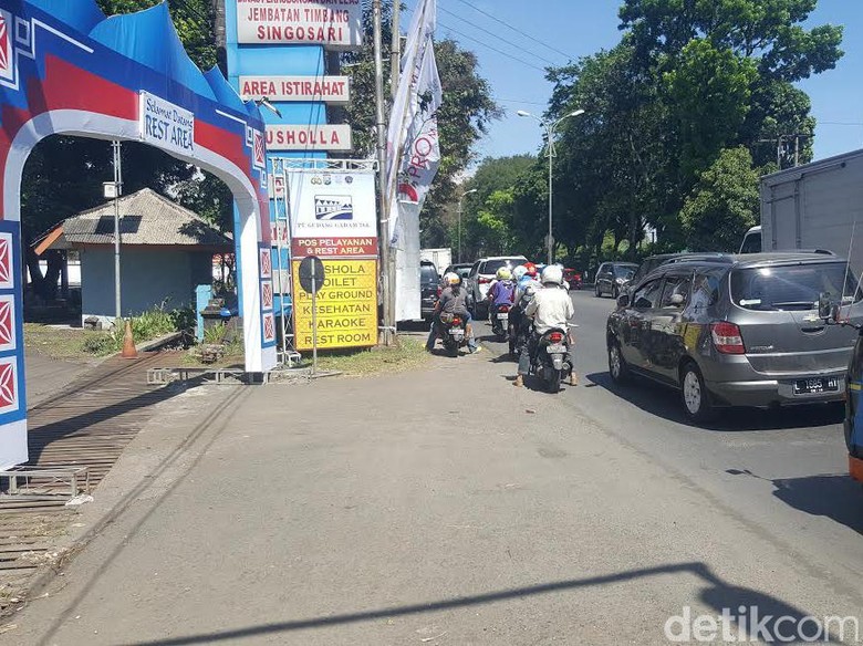 Rest Area di Singosari Dilengkapi Karaoke dan Tempat Bermain Anak Rest Area di Singosari Dilengkapi Karaoke dan Tempat Bermain Anak