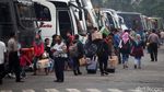 Terminal Kampung Rambutan Disesaki Pemudik