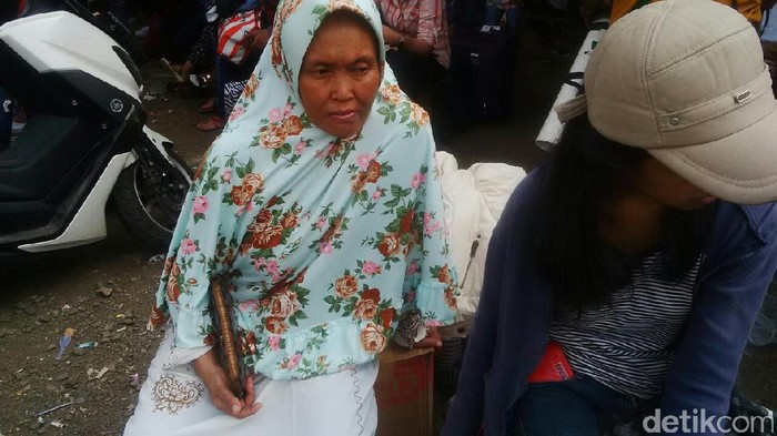 Suminah, 16 Tahun Setia Pada Satu PO Bus untuk Mudik