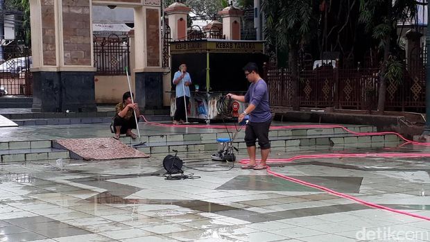 Hamdan Zoelva Jadi Khatib Salat Id di Masjid  Sunda  Kelapa 