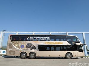Di Manakah Posisi Terbaik Penumpang Saat Naik Bus Double Decker?