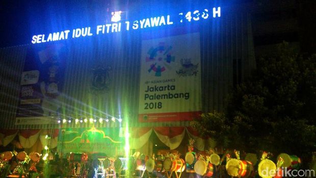 Festival bedug di Balai Kota.