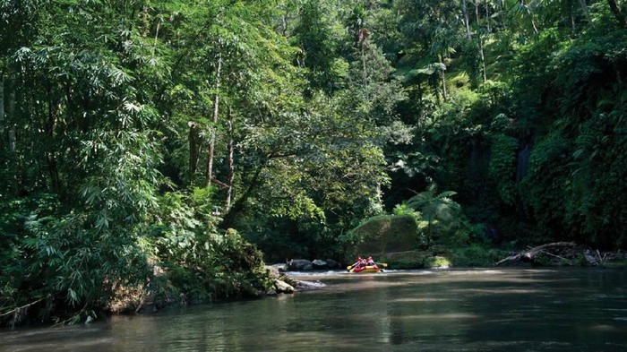 Rafting di Four Seasons Resort Bali at Sayan di Ubud