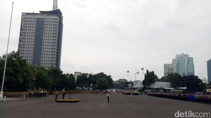 Polisi Jaga Pintu Masuk ke Jakarta Cegah Takbir Keliling