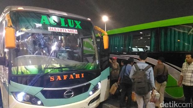 H-2 lebaran, 11.165 pemudik berangkat dari Terminal Pulo 