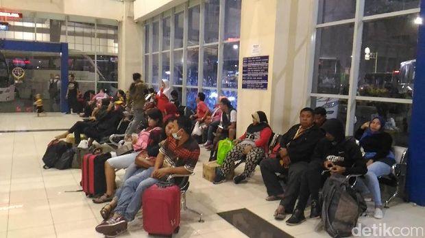 H-2 lebaran, 11.165 pemudik berangkat dari Terminal Pulo