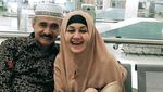 Atiqah Hasiholan Lahiran, Laudya Cynthia Bella Bercadar