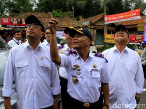 Menhub Tinjau Arus Mudik di Nagreg