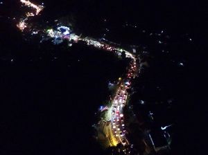 Mengular, Begini Penampakan Macet Nagreg dari Udara