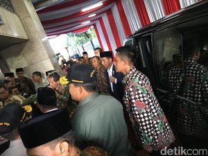 Usai dari Masjid Istiqlal, Jokowi Open House di Istana Negara