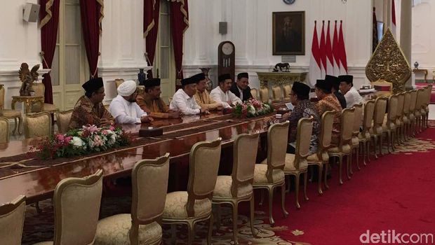 Pertemuan Jokowi dan Pimpinan GNPF MUI Berlangsung Cair