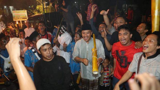 Imam Nahrawi Mudik, Bikin Ketupat Sampai <I>Open House</I>