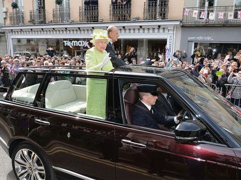 Ratu Elizabeth II bersama Pangeran Philip. 