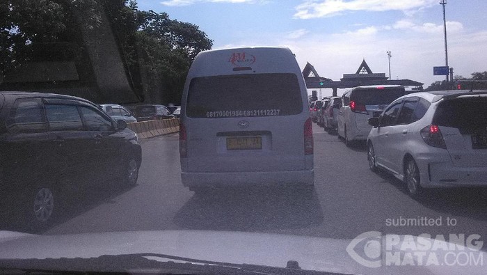 Hari Pertama Idul Fitri, Tol Cimanggis ke Cibubur Macet 8 Km