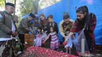 Bahkan keponakan Jupe masih ada yang dimimpikan oleh pelantun Belah Duren itu. (Foto: Keluarga Jupe (Hanif/detikHOT)