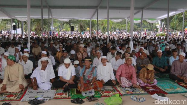 Jembatan Ampera Turut Jadi Tempat Salat Id di Palembang