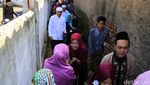 Usai Salat Id, Warga Paseh Bandung Ziarah Kubur