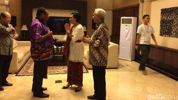 Cantiknya Sri Mulyani Saat Open House Lebaran