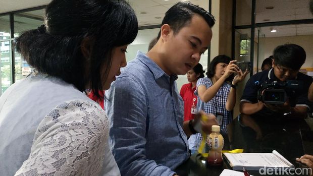 Lebaran Tahanan, Istri Gubernur Bengkulu nonaktif Dijenguk Anak