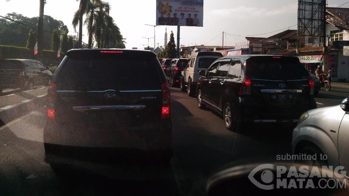 Ramai Wisatawan Saat Lebaran, Arus Lalin ke Candi Prambanan Macet