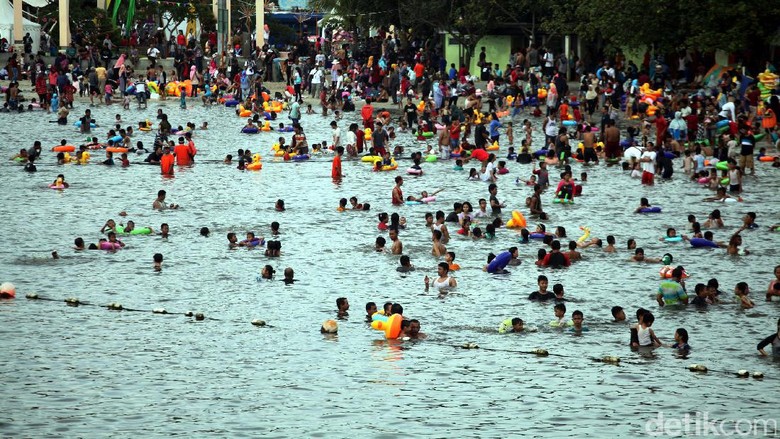 Selangkah Lagi Masuk Pantai Ancol Gratis