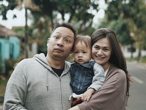 Dari Sakala Hingga Bjorka, Intip Bayi-bayi Lucu Ini Lebaran!