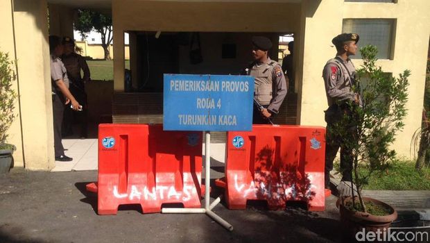 Komisi III DPR Kunjungi Pos Polda Sumut yang Diserang Teroris